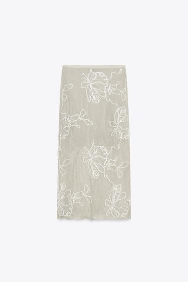 {navn} - {farge} for Zara