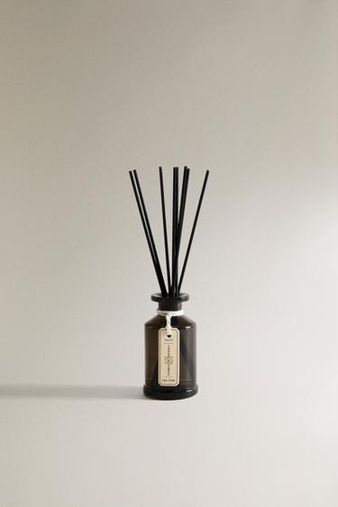 (100 ML) CEDAR FLOWER REED DIFFUSERS - Emerald by Zara