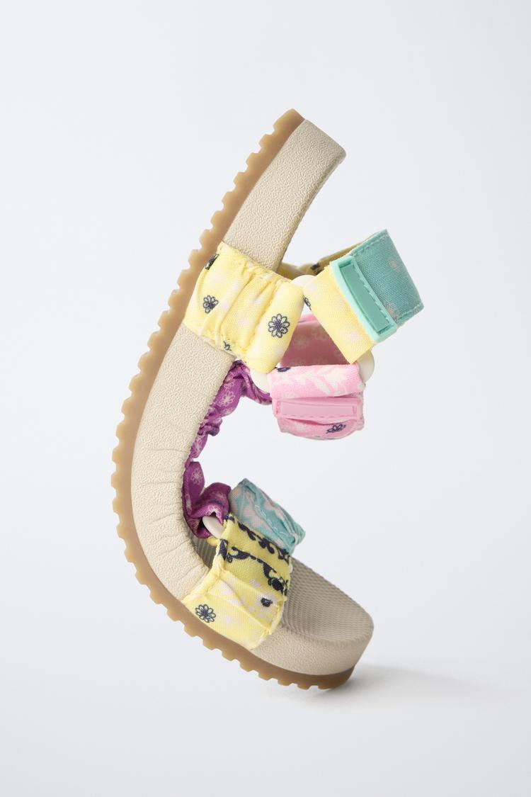 SANDALIAS TÉCNICAS CON ESTAMPADO PAISLEY 8