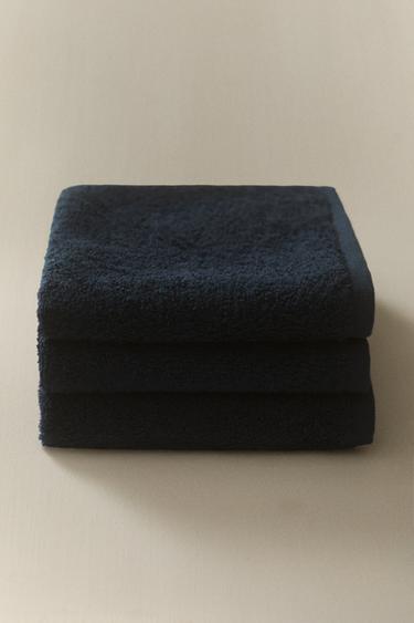 PACK OF COTTON HAND TOWELS (PACK OF 3) - Navy blue by Zara