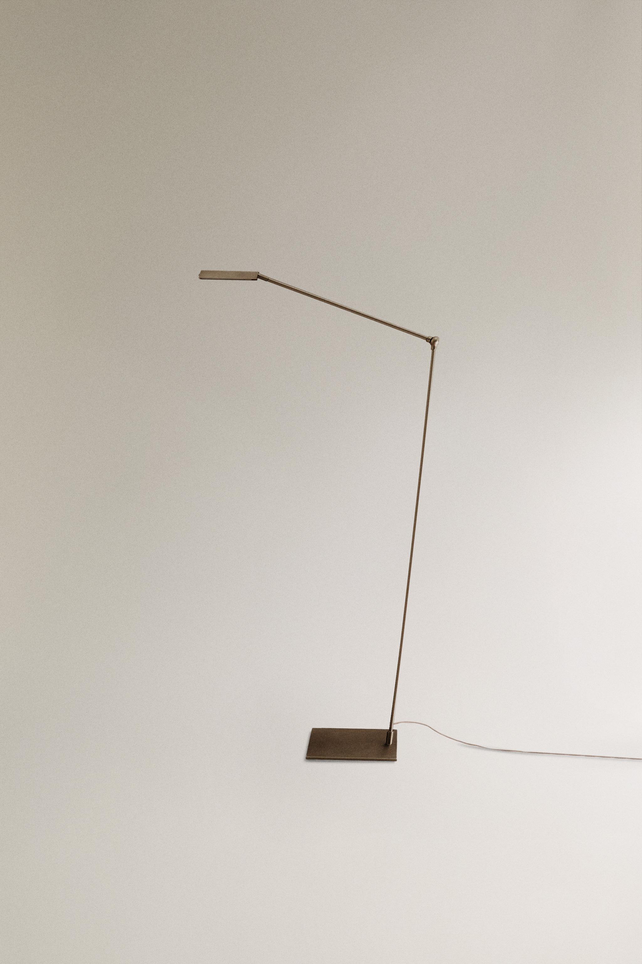 LED METAL STEM DESK LAMP - Faded black | ZARA United States