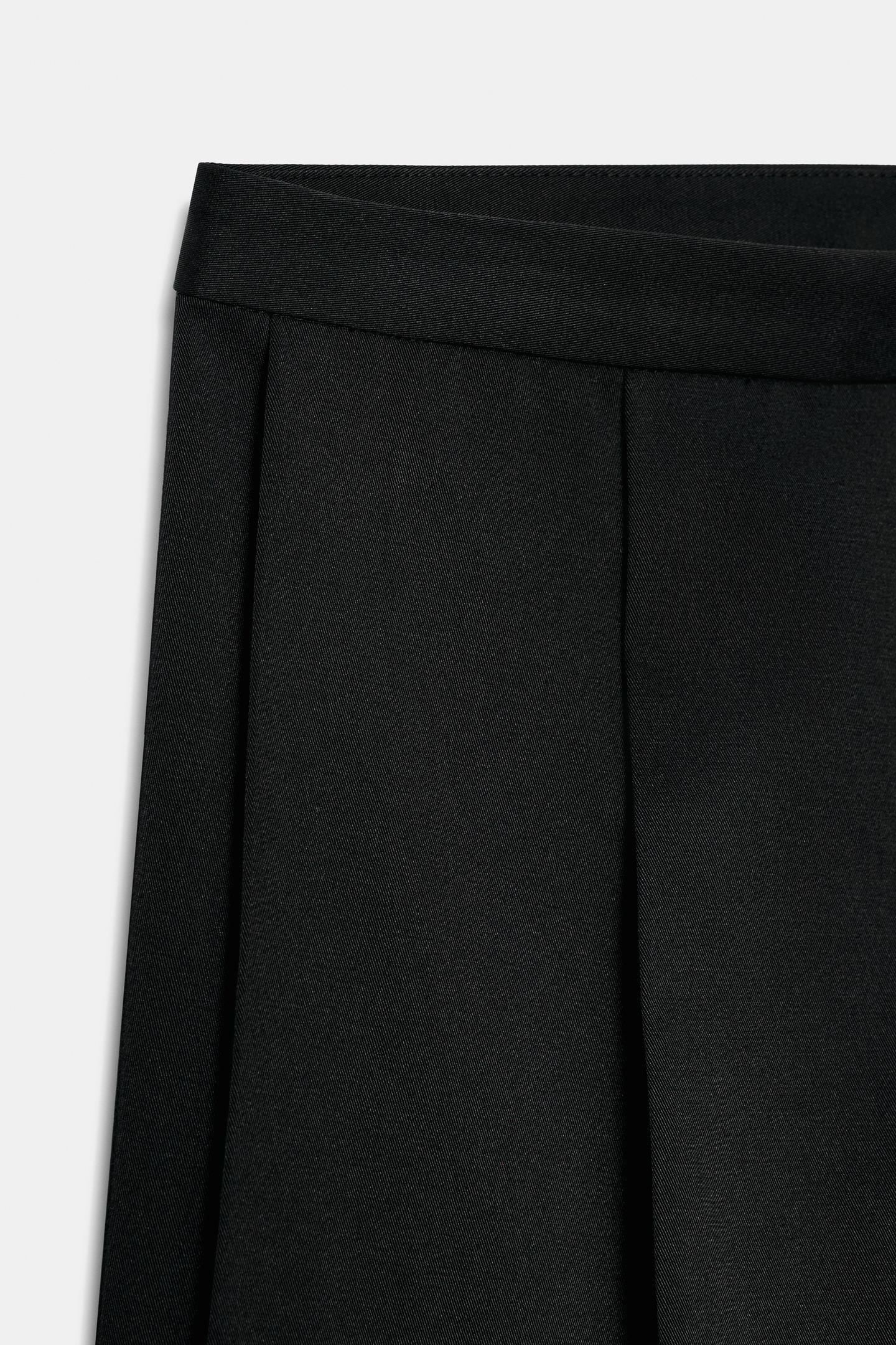 Женские шорты Zara ZW Collection Pleated Technical Bermuda, цвет: Чёрный — фото 9