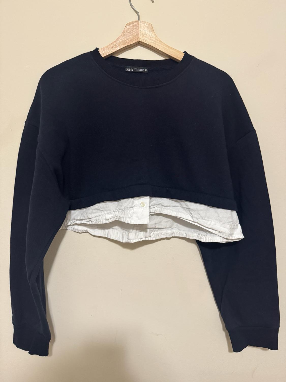 CONTRASTING CROPPED VARSITY TOP - Image 3