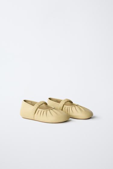 BALLERINES EN CUIR - Jaune de Zara - Image 1