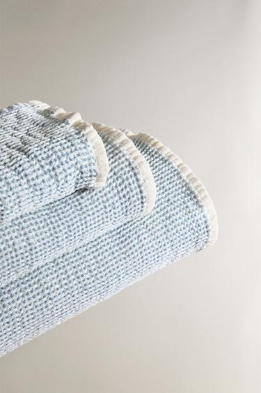 SERVIETTE DE BAIN MINIWAFFLE - Écru / Bleu de Zara - Image 1