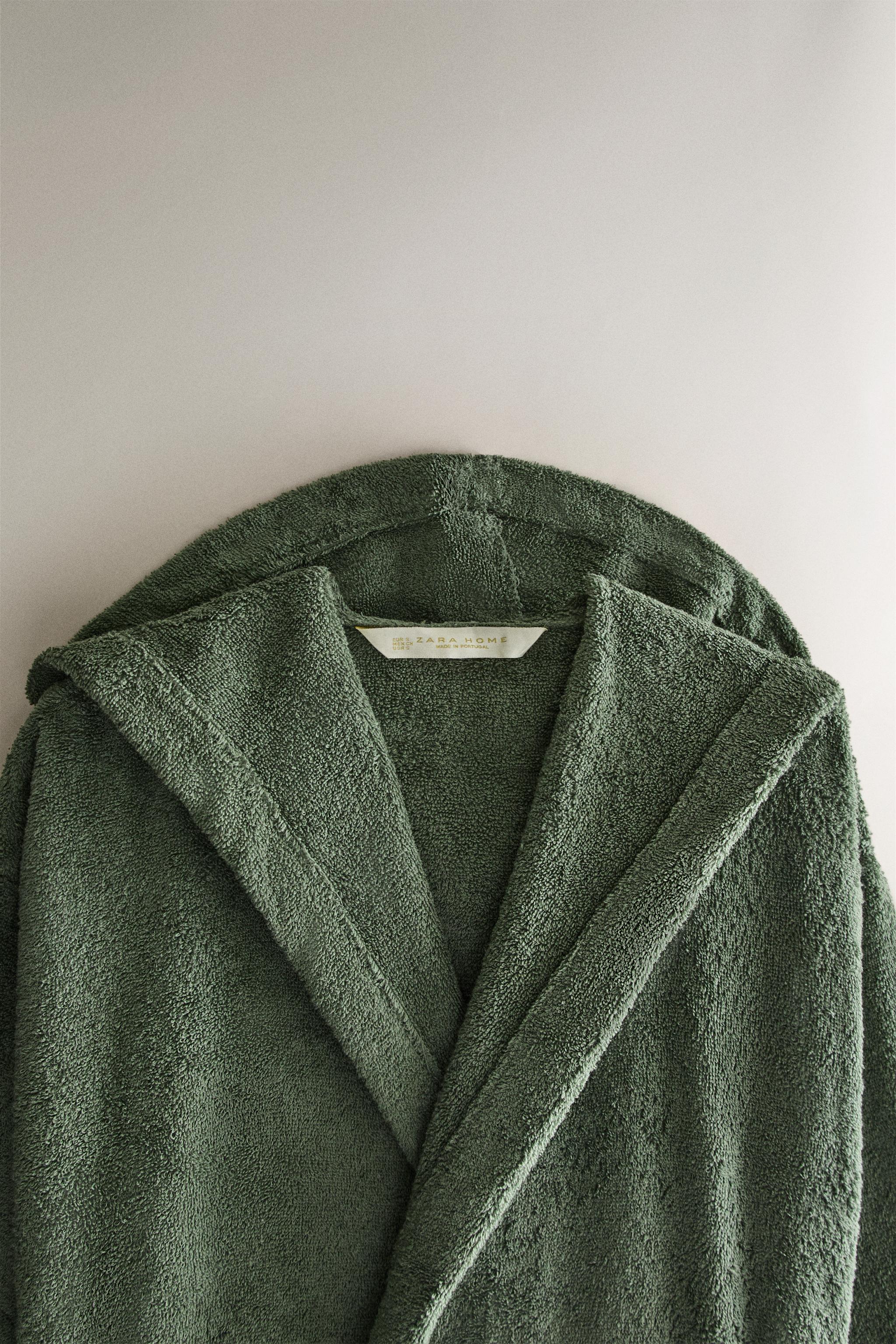 HOODED BATHROBE (360 GXM²) — Khaki