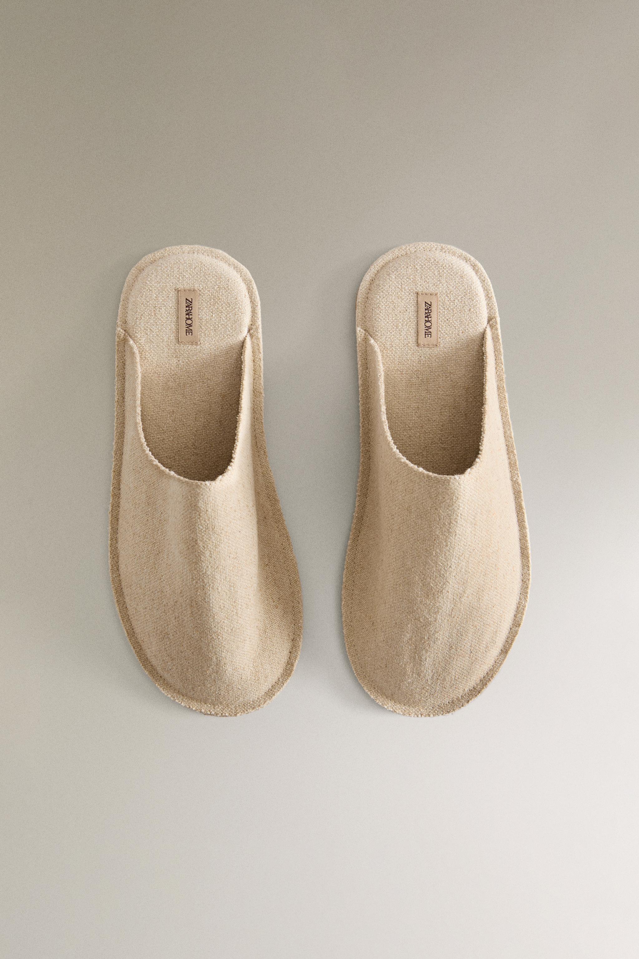 LINEN SLIPPERS