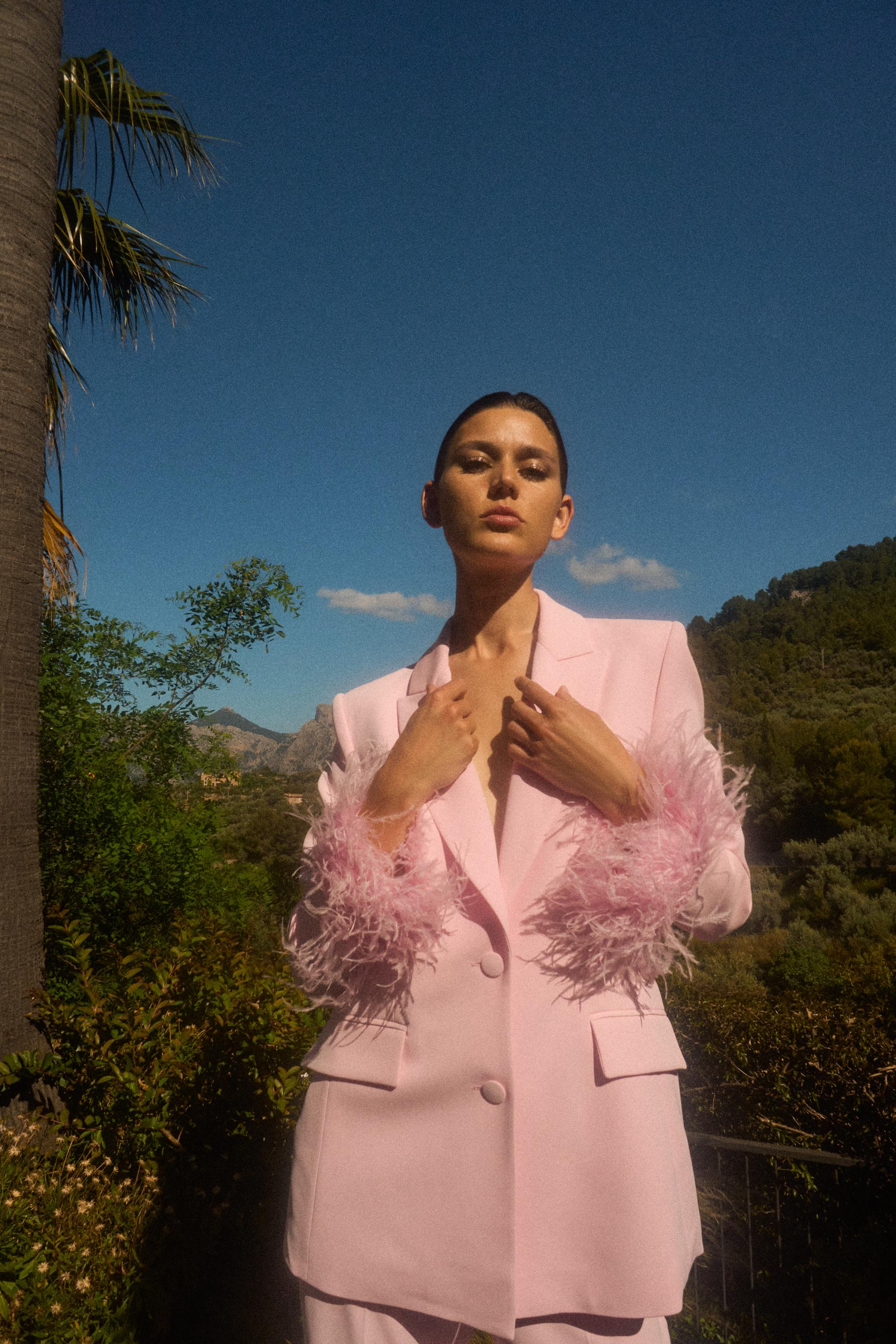 Piume Tailleur Nero E Rosa Piume Zara Giubbotto Rosa ZARA WOMAN