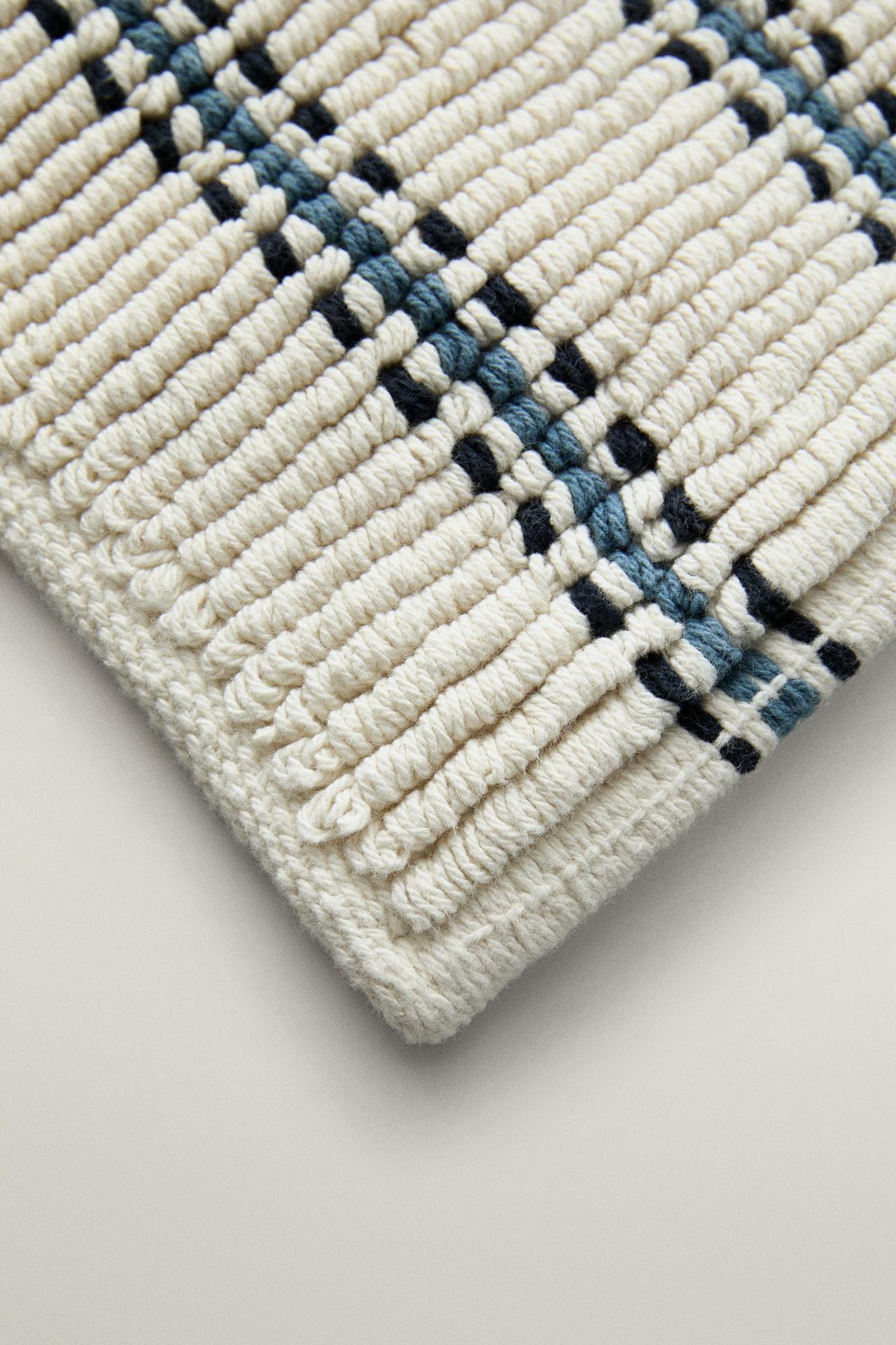 STRIPED BATH MAT — Ecru / Blue