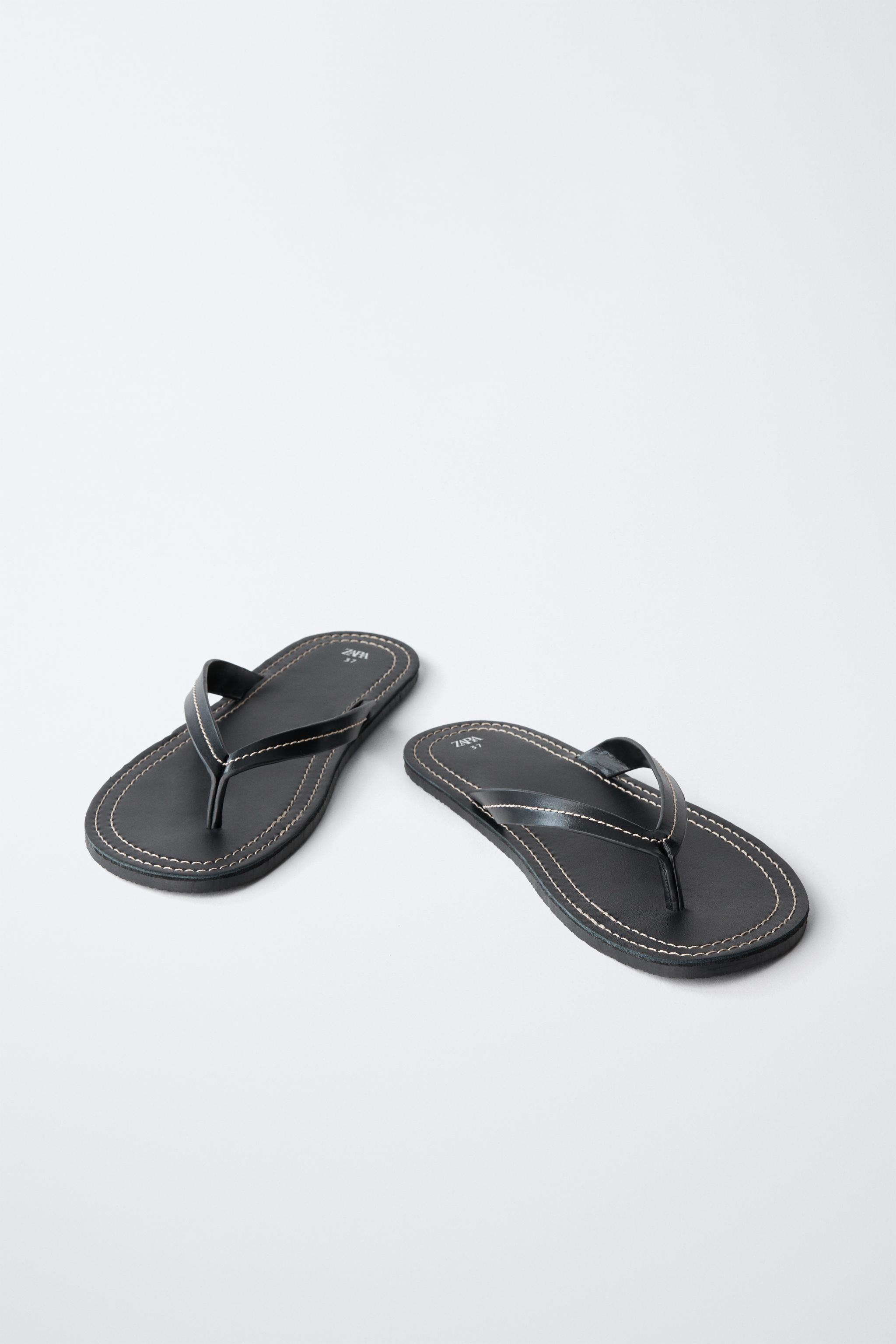 LEATHER SANDALS