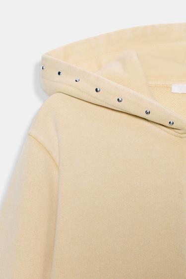 SWEAT EN MOLLETON À CAPUCHE ET CLOUS - Bis de Zara - Image 8