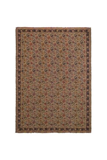 FLORAL JACQUARD BLANKET - بيج فاتح الخاص بـ Zara