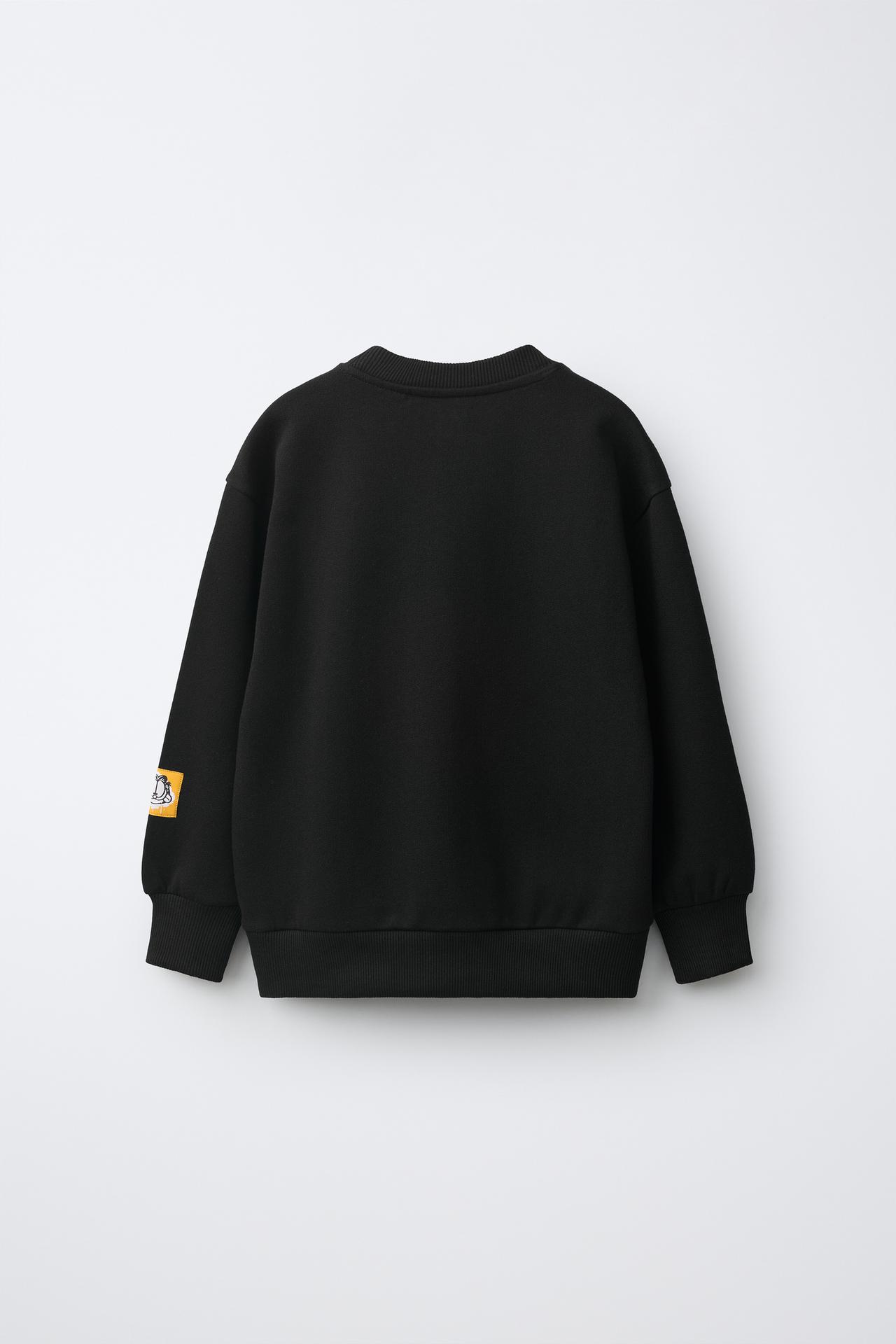 GARFIELD © PAWS INC PRINT SWEATSHIRT — Black
