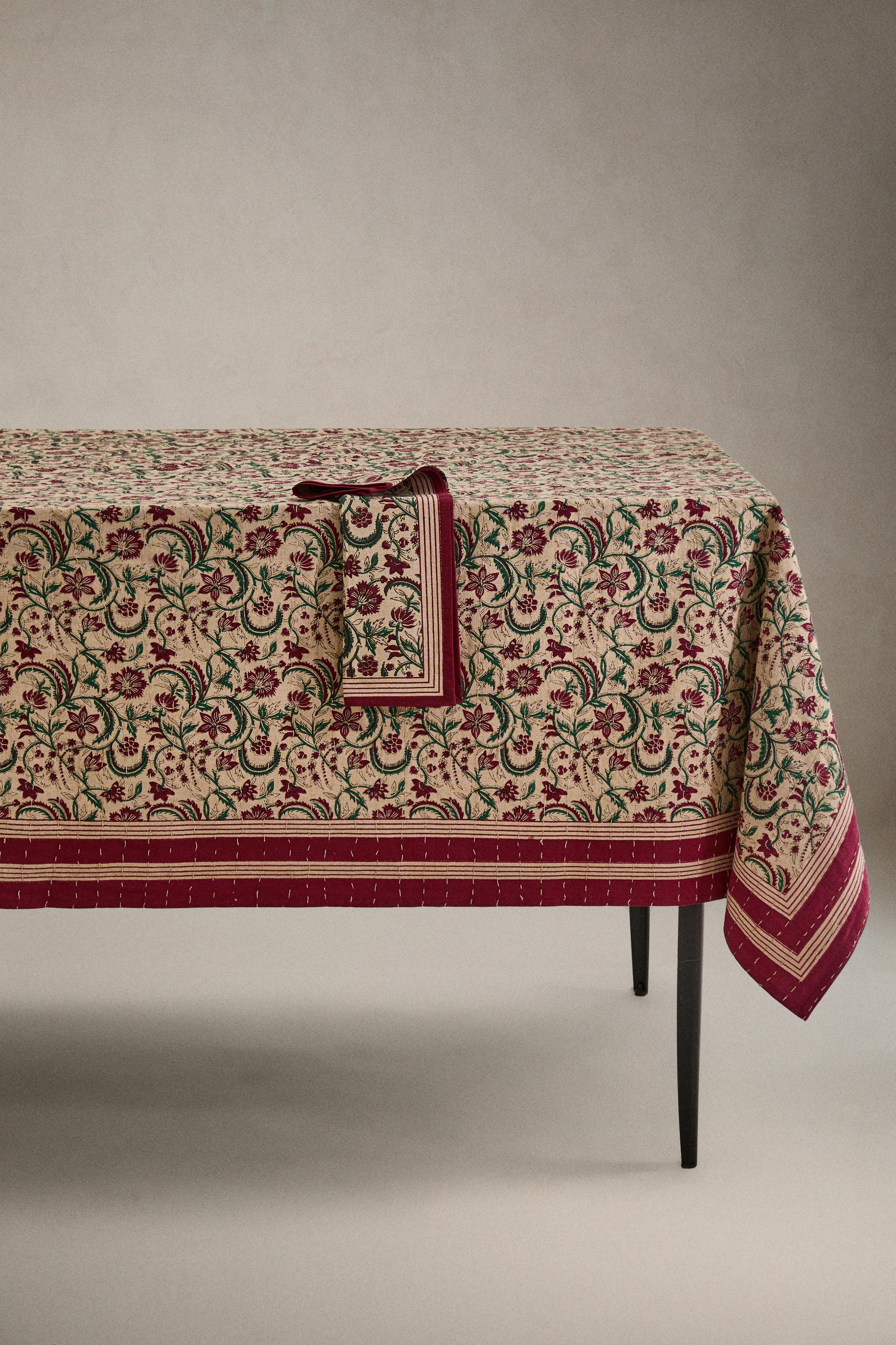 CHRISTMAS FRAMED FLORAL COTTON TABLECLOTH