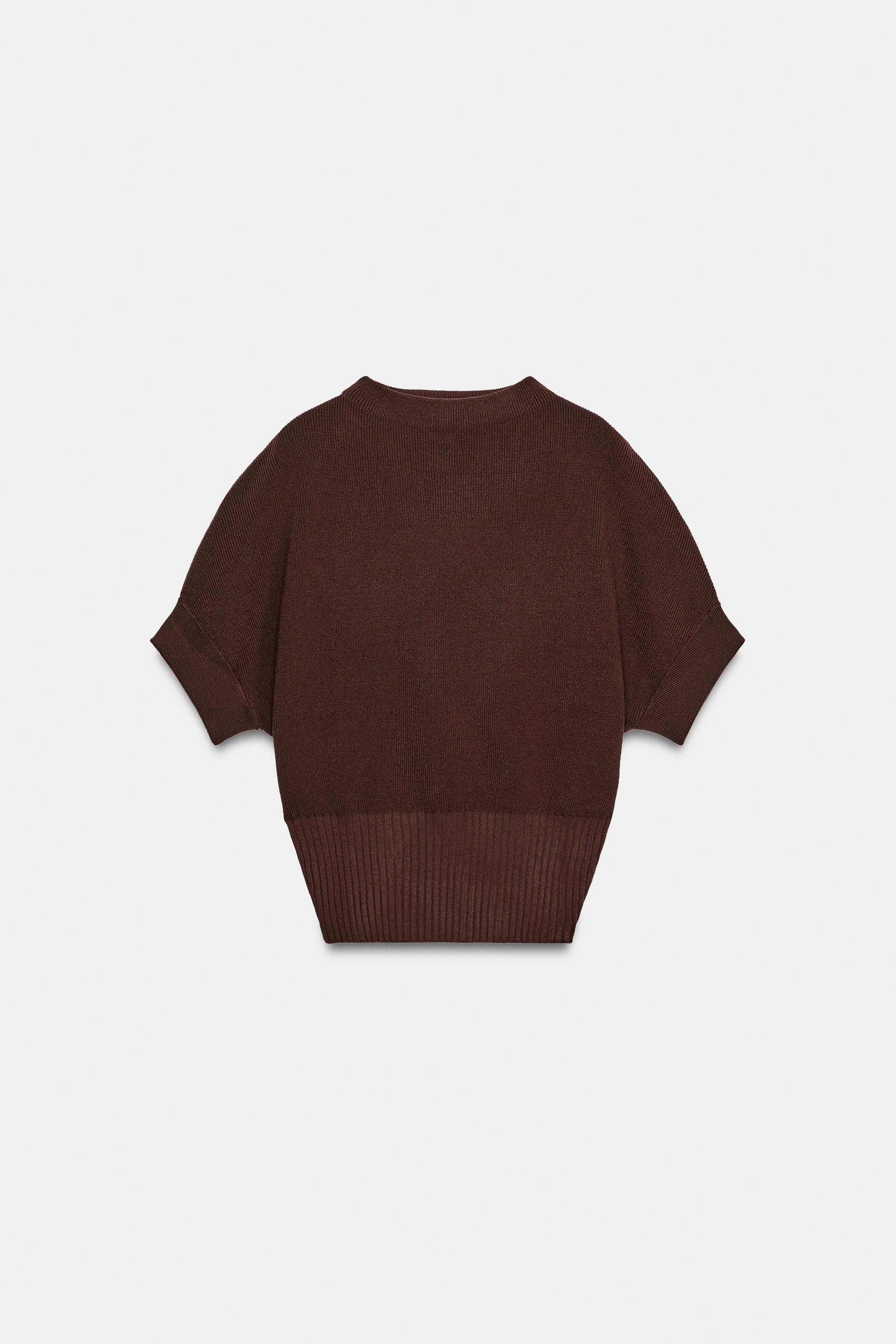 FITTED WAIST KNIT TOP