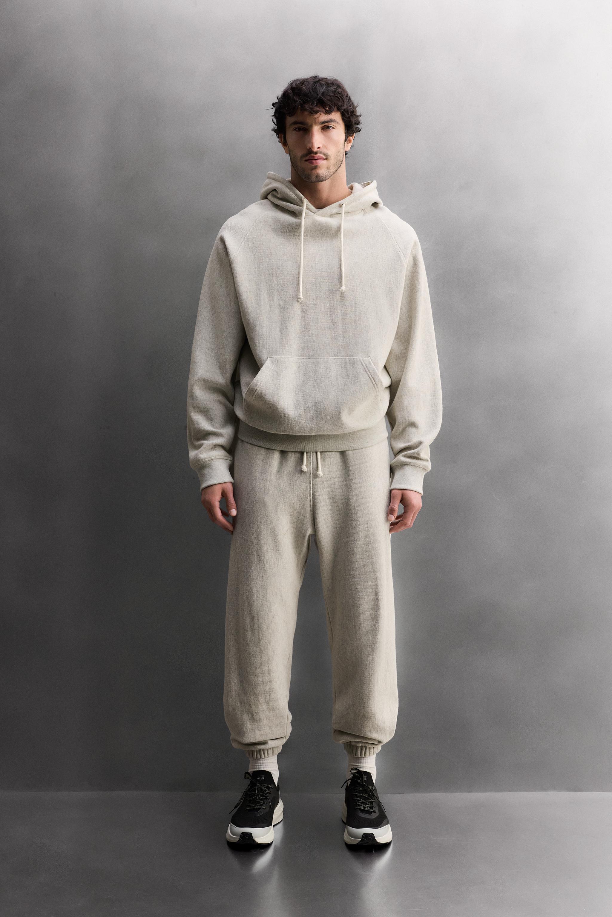 SWEAT HOODIE D'ENTRAÎNEMENT BASIQUE