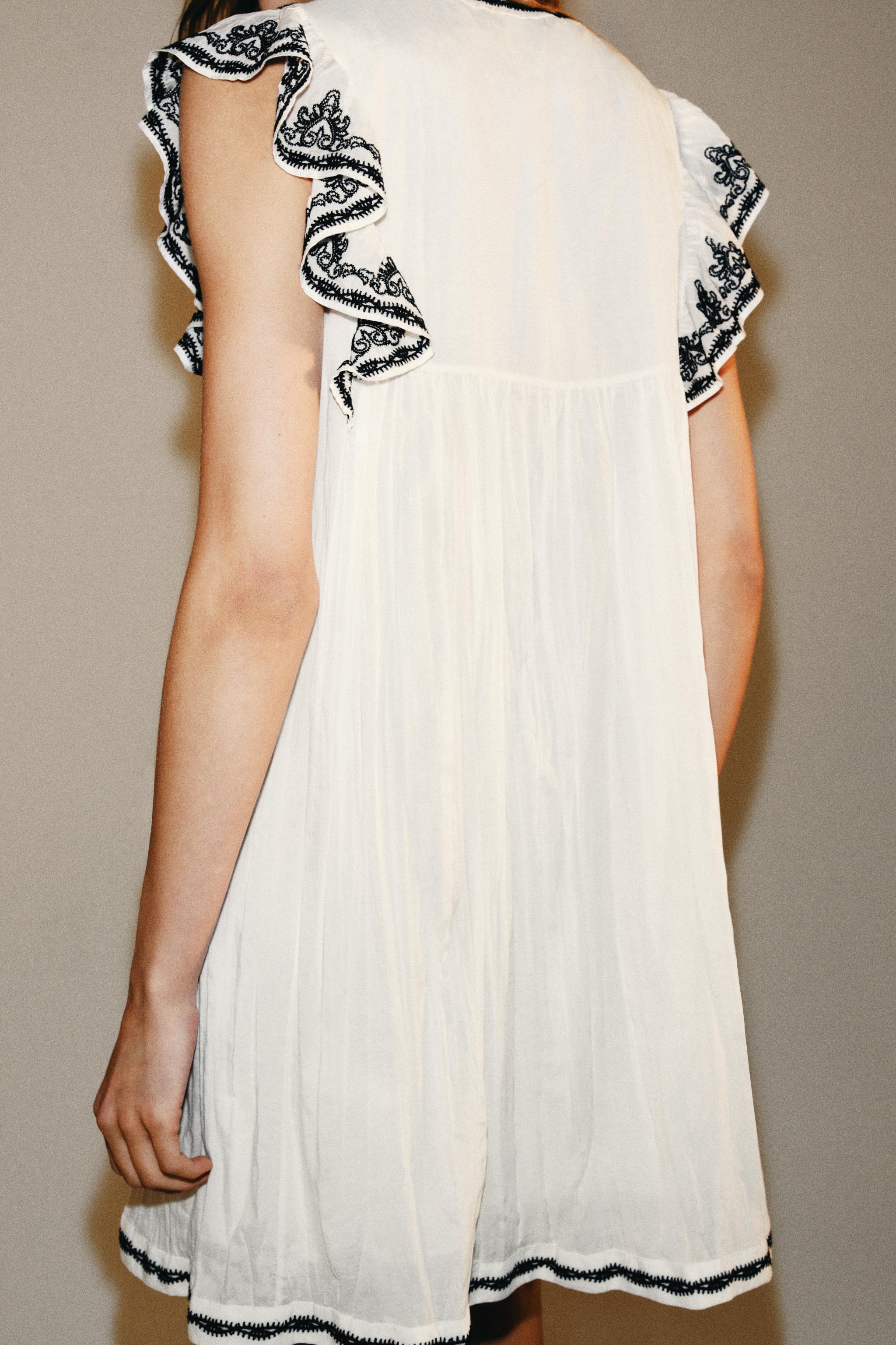 zara contrast embroidered dress Zara xl voluminous embroidered white dress Size S small MOST WANTED la –  Afashionistastore main image 1