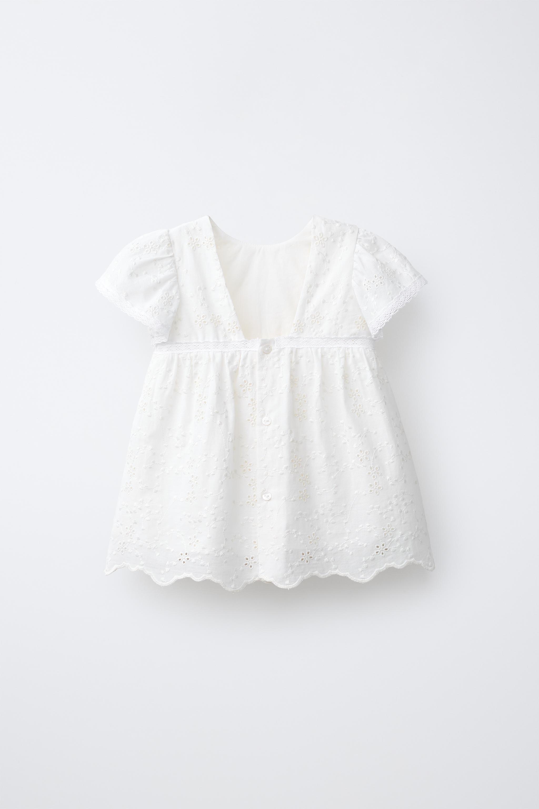 ROBE À FLEURS BRODÉES