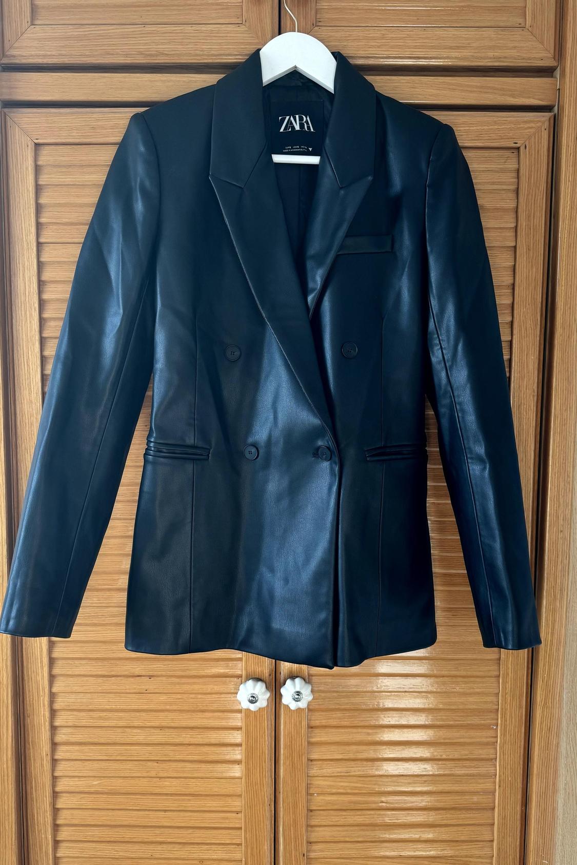 BASIC BLAZER