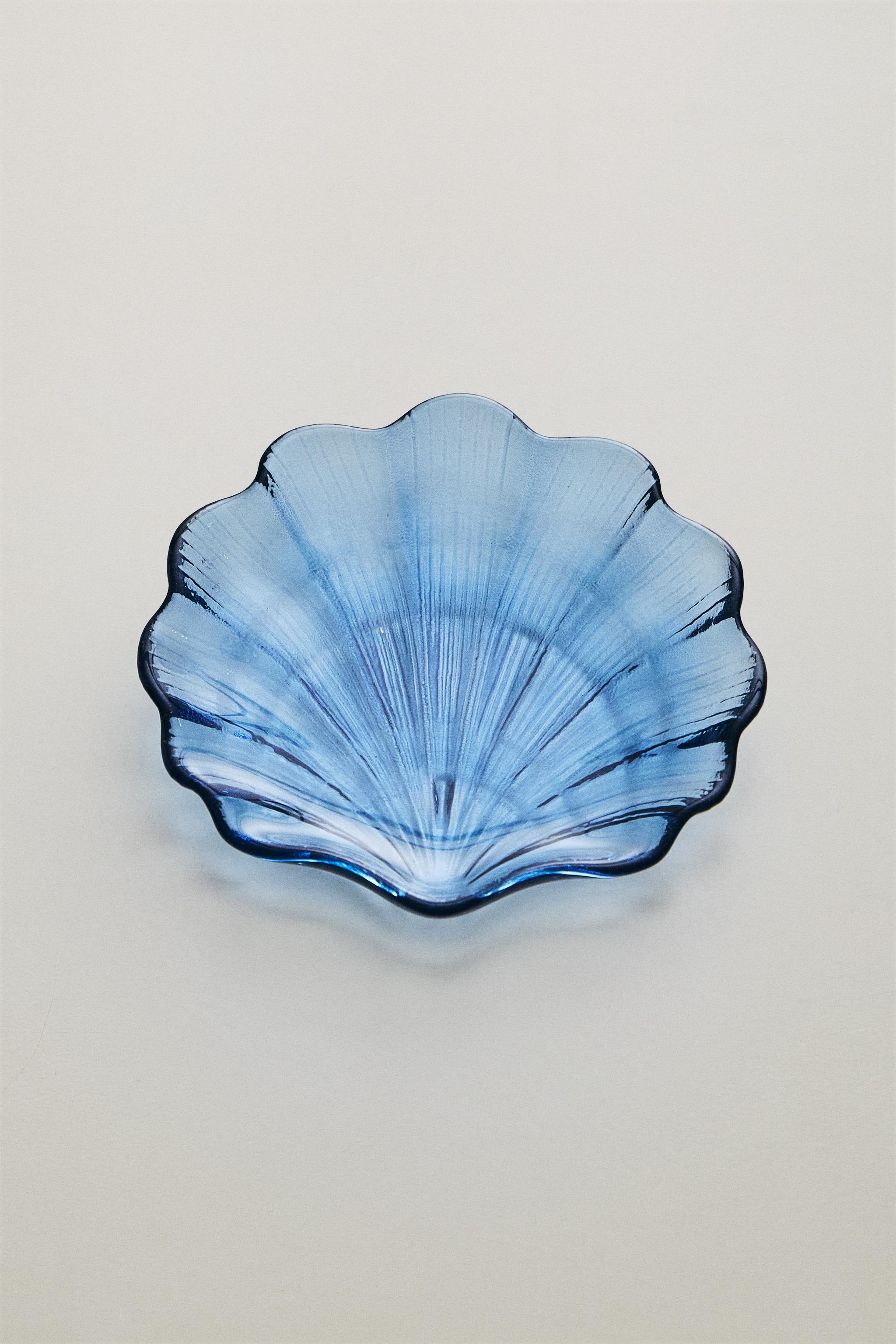 WAVY SHELL GLASS BOWL — Blue