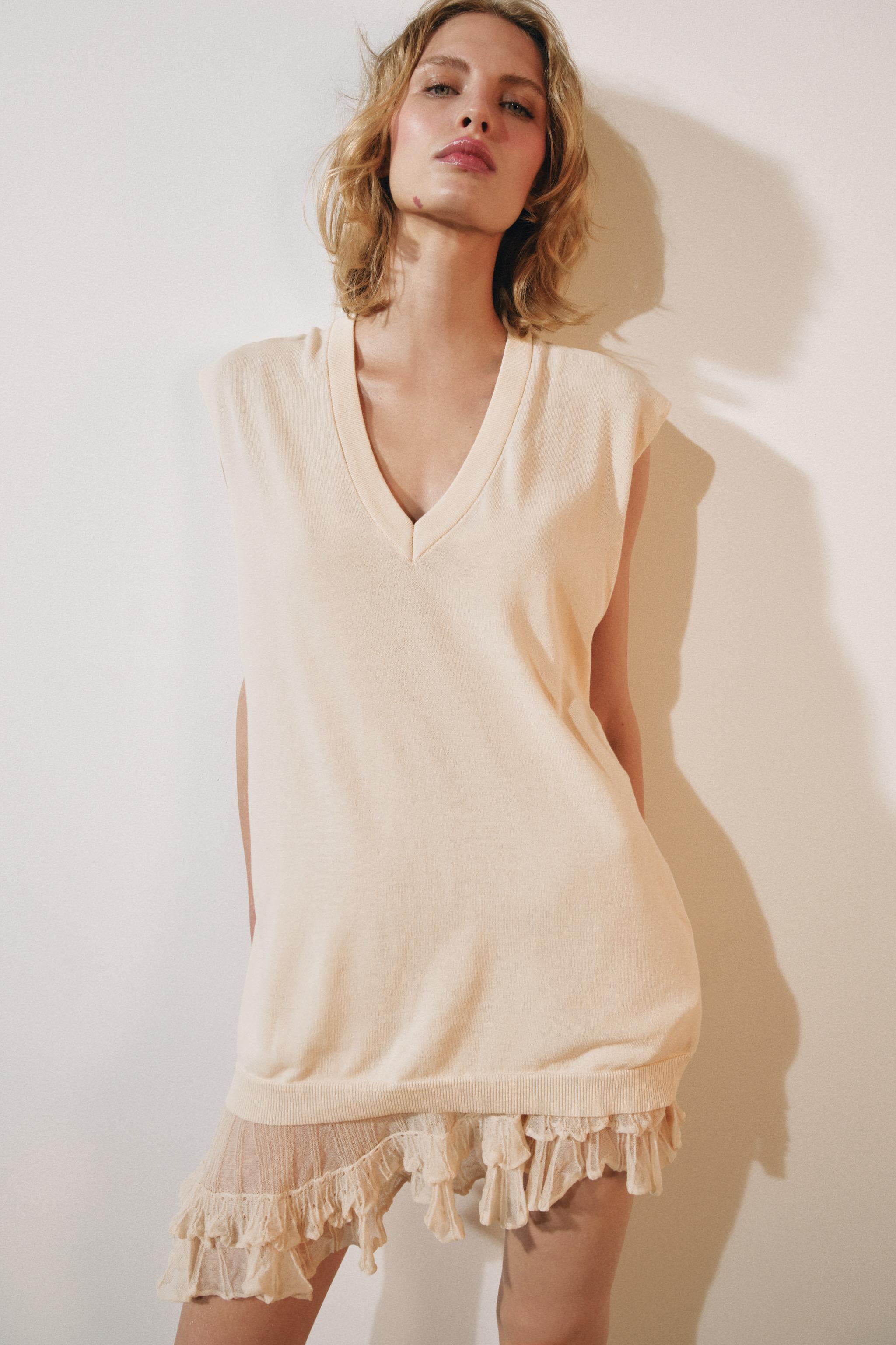 LONG COMBINATION KNIT VEST — Ecru