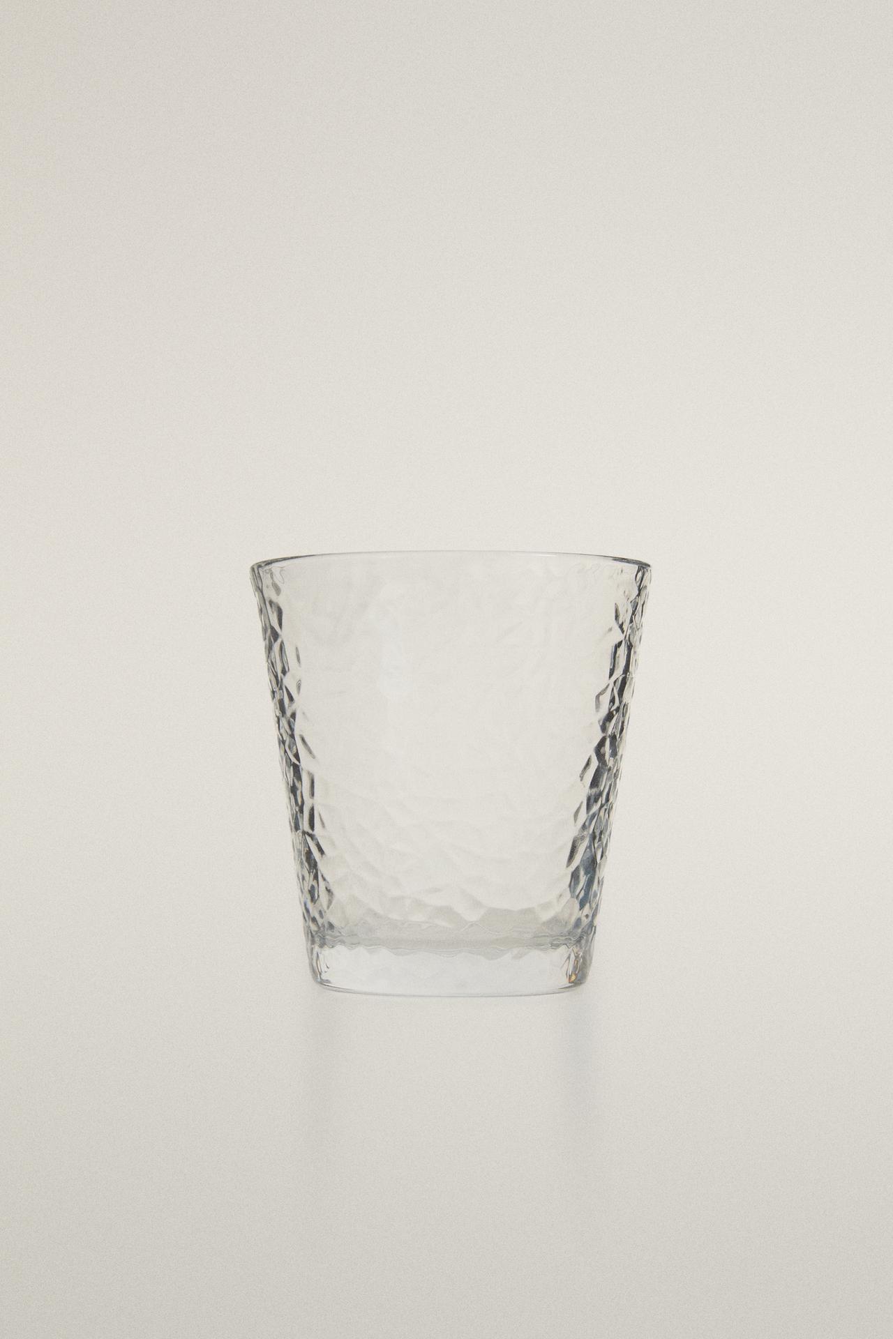 HAMMERED GLASS TUMBLER — Transparent