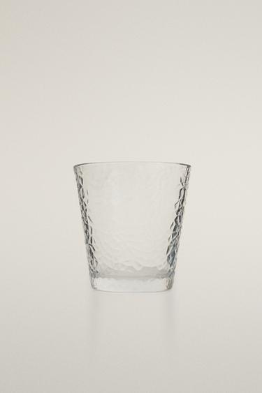 كوب زجاج بتصميم بارز لخلية نحل - شفاف الخاص بـ Zara - صورة 0