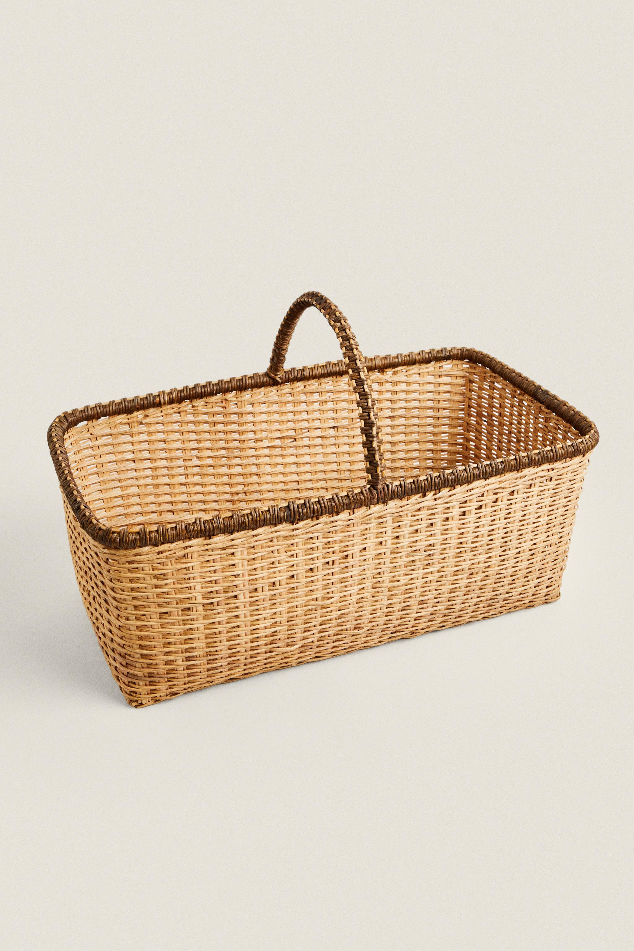 BASKET WITH CONTRAST EDGE AND HANDLE