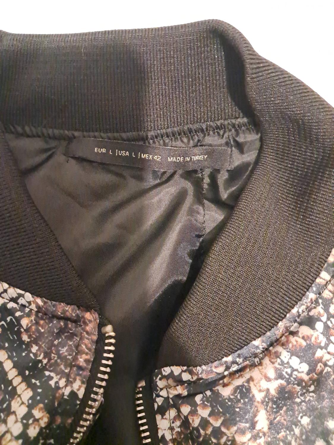 SNAKESKIN PRINT BOMBER JACKET - Image 3