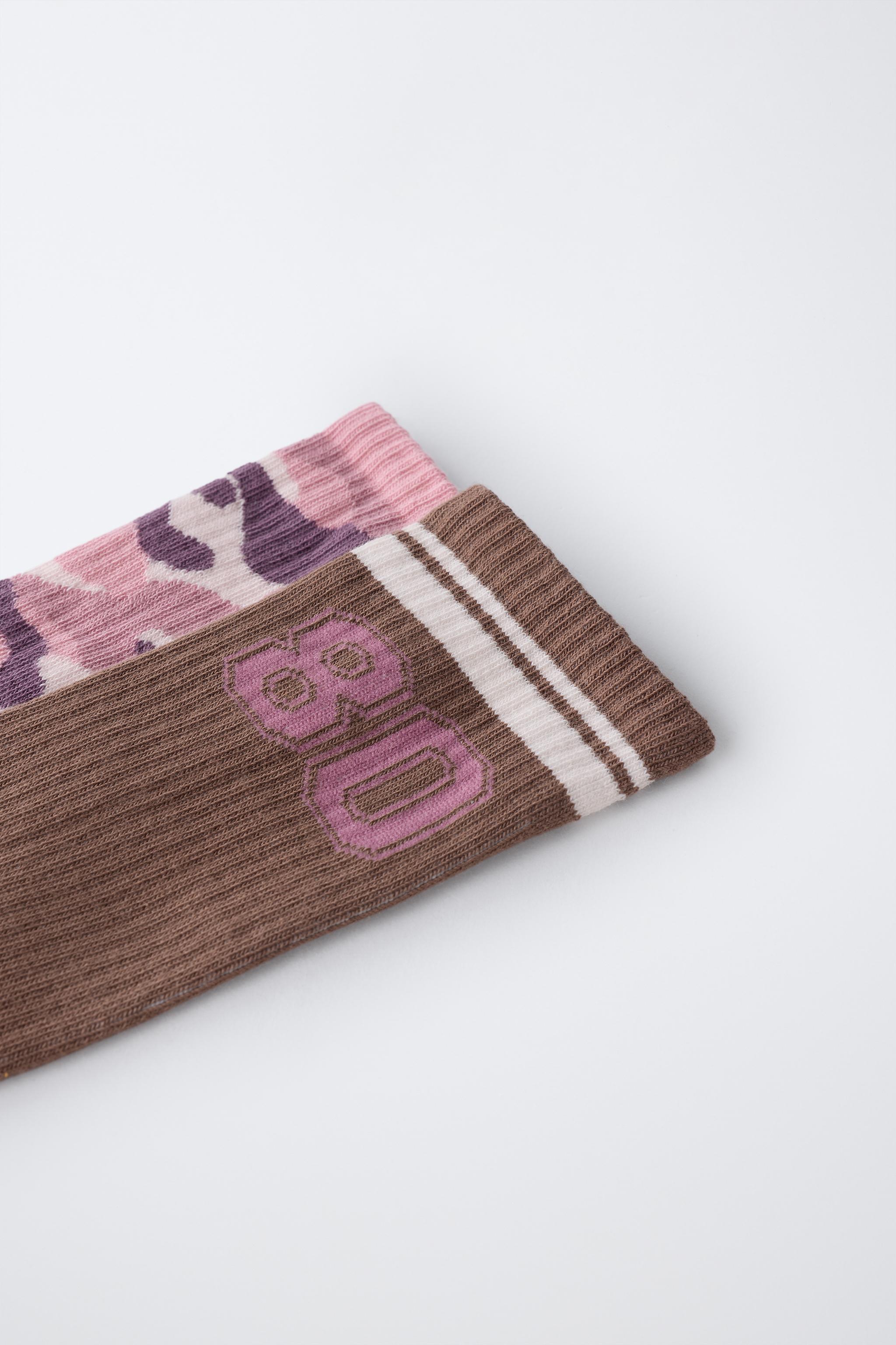 LOT DE DEUX PAIRES CHAUSSETTES MI-HAUTES À IMPRIMÉ