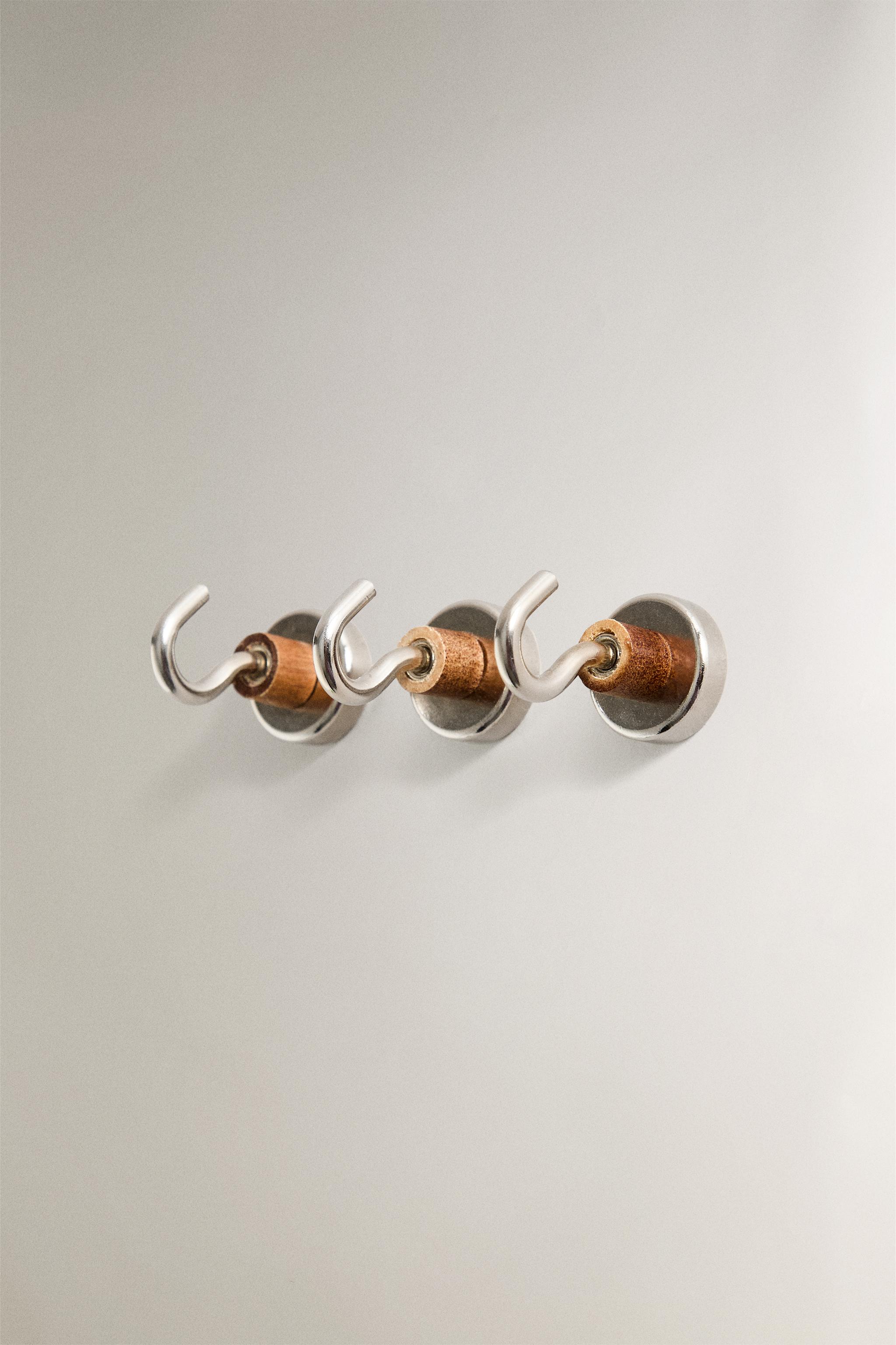 SET OF 3 MAGNETIC HOOKS — Steel