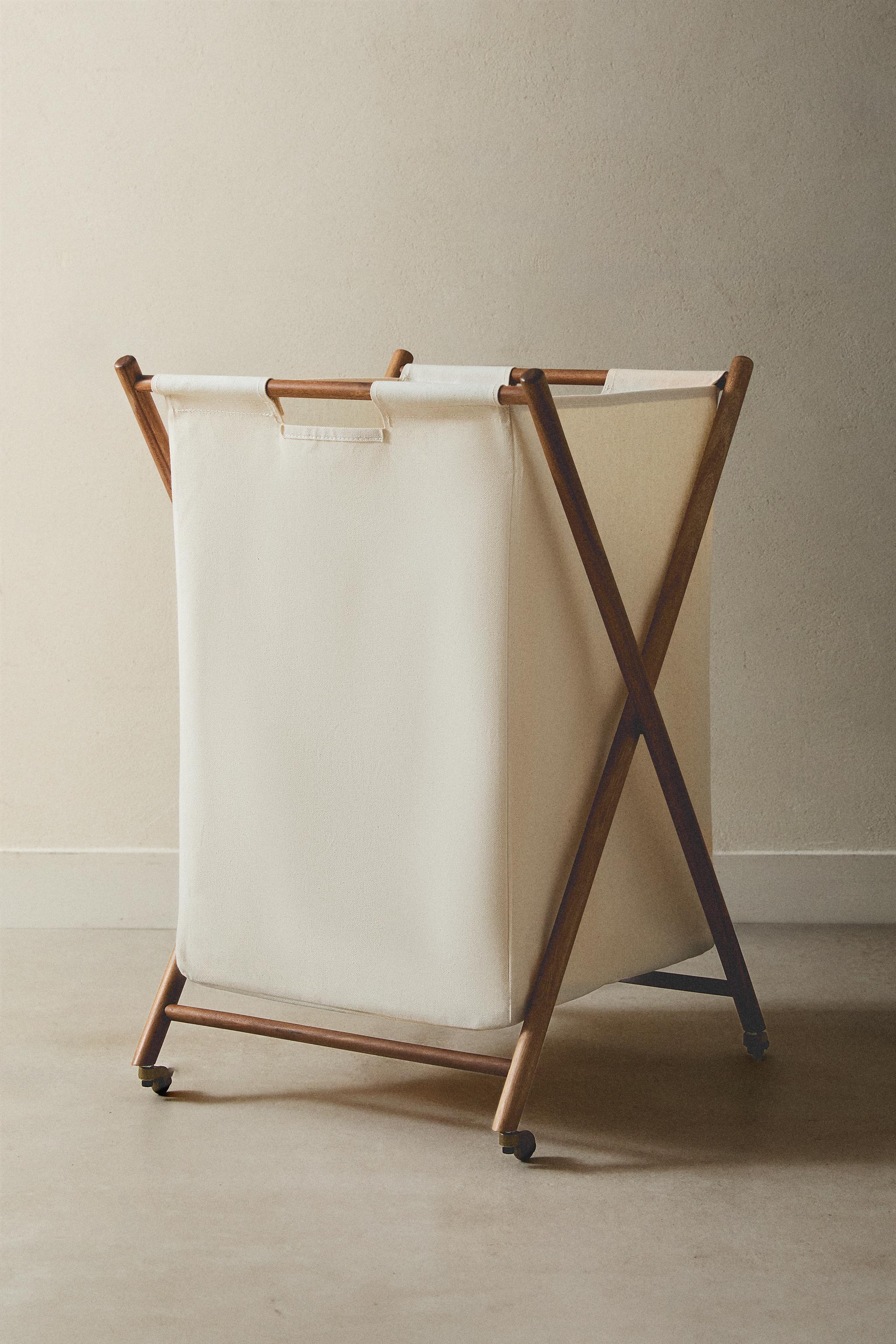 LAUNDRY BASKET
