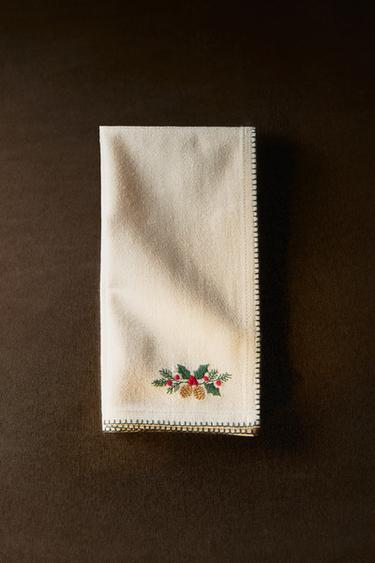 CHRISTMAS EMBROIDERED TOPSTITCH NAPKIN — Ecru 1