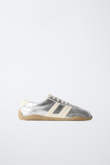 METALLIC TRAINERS - Silver by Zara