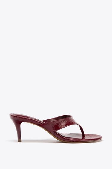 HEELED SANDALS WITH CRACKLED EFFECT - Burgundy Red by Zara