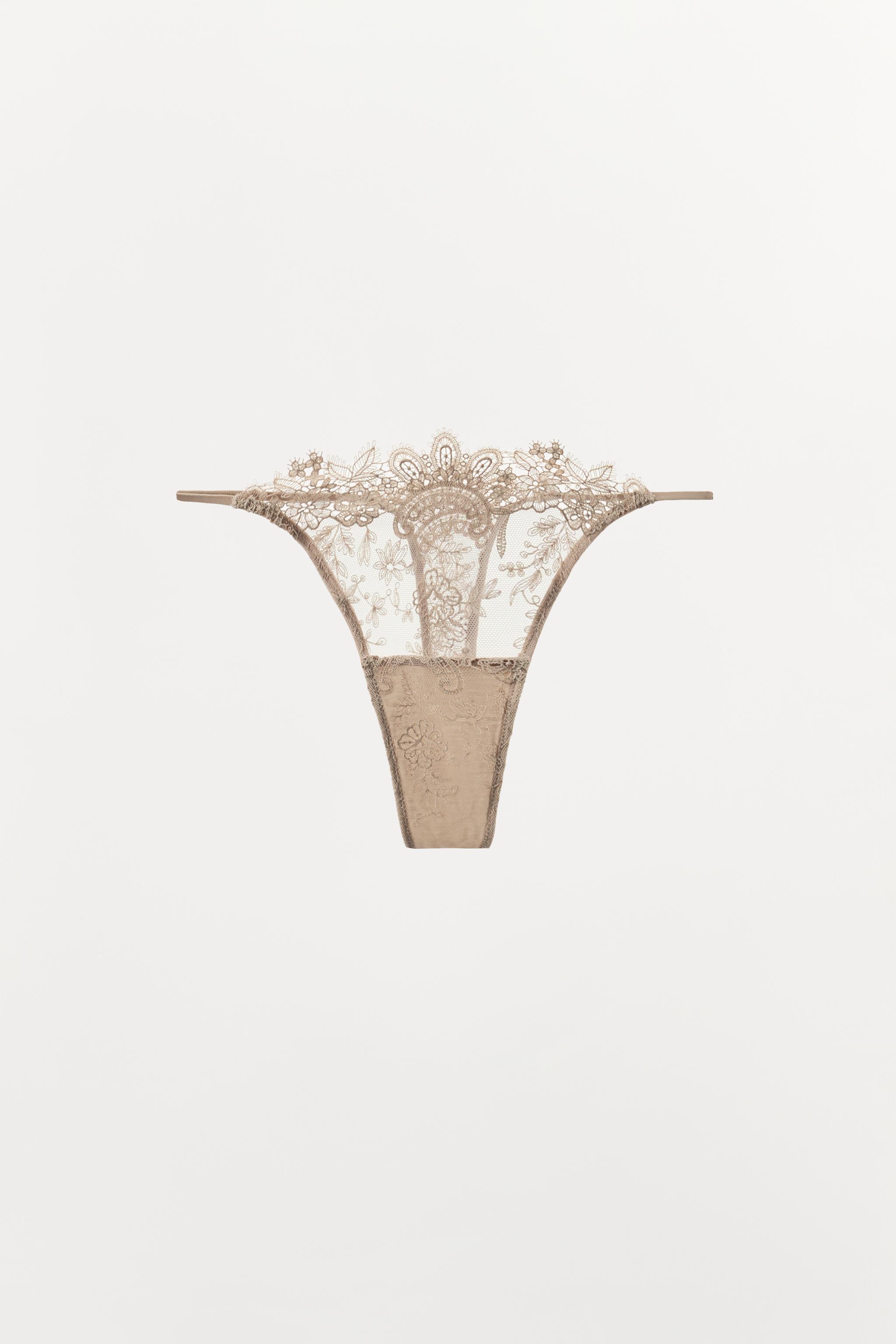 LACE THONG