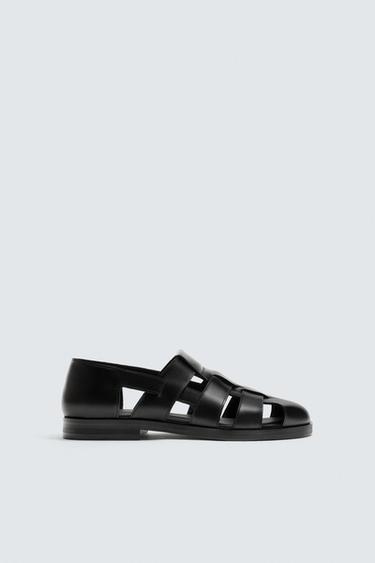 صندل بحري جلدي LIMITED EDITION - أسود الخاص بـ Zara