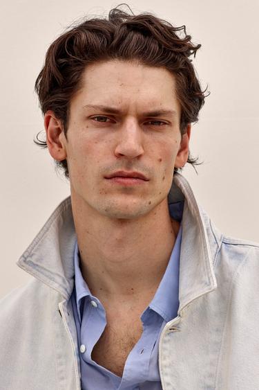 LOOK - IRIDESCENT by Zara