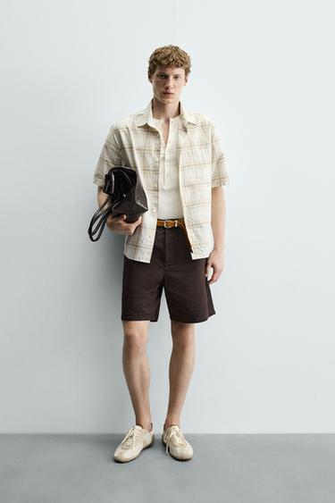 REGULAR FIT SEERSUCKER BERMUDA SHORTS - Dark brown by Zara