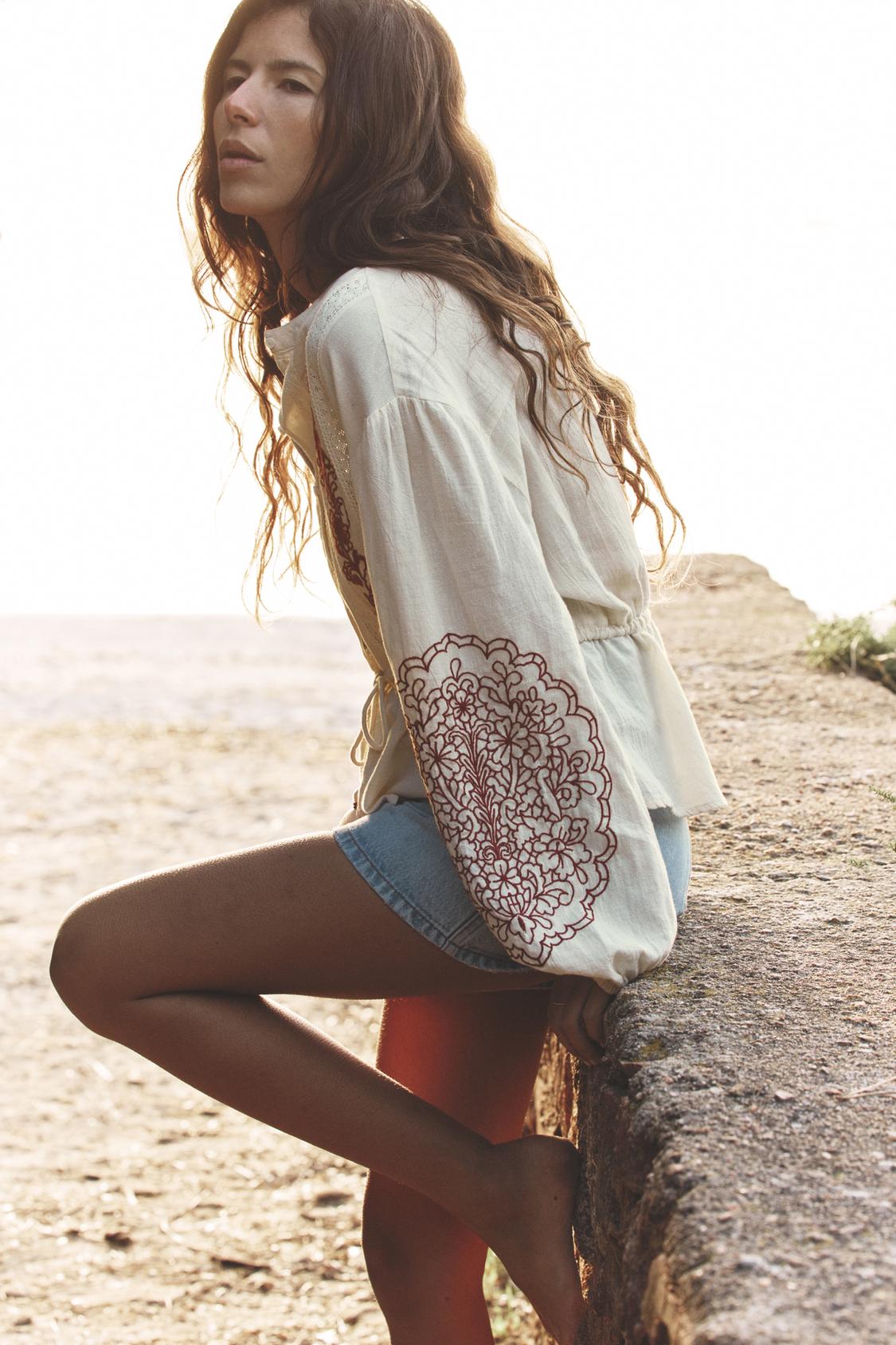 EMBROIDERED DRAWSTRING BLOUSE