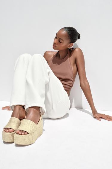 CUÑA PLATAFORMA YUTE - Beige claro de Zara