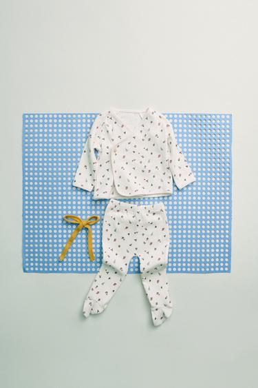 CONJUNTO CAMISETA Y POLAINA ESTAMPADO ARBOLITOS - 859 de Zara - Imagen 0