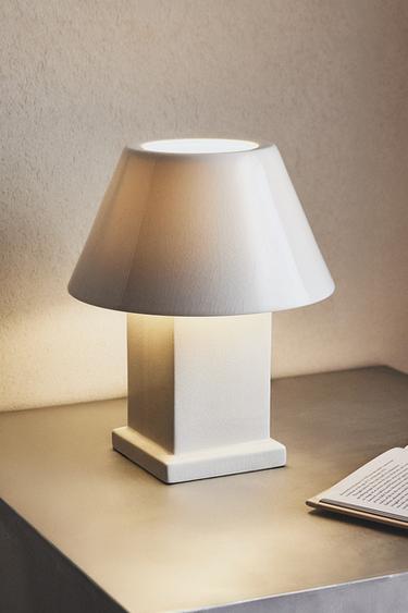 SMALL CERAMIC TABLE LAMP - White by Zara