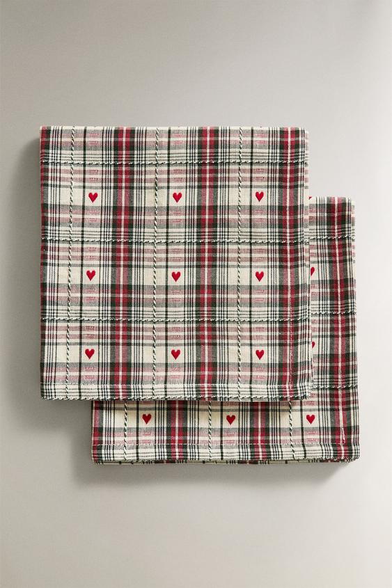 PACK OF DYED THREAD CHRISTMAS HEART NAPKINS (PACK OF 2)