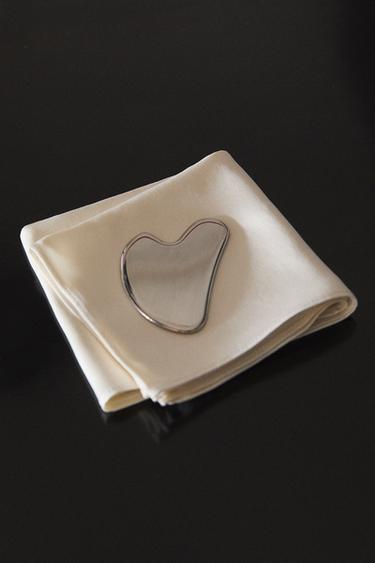 GUA SHA METAL FACE MASSAGER - Silver by Zara