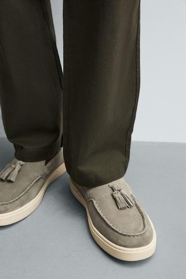 MOCASSINS CASUAL EN CUIR À POMPONS - Bleu grisâtre de Zara - Image 2