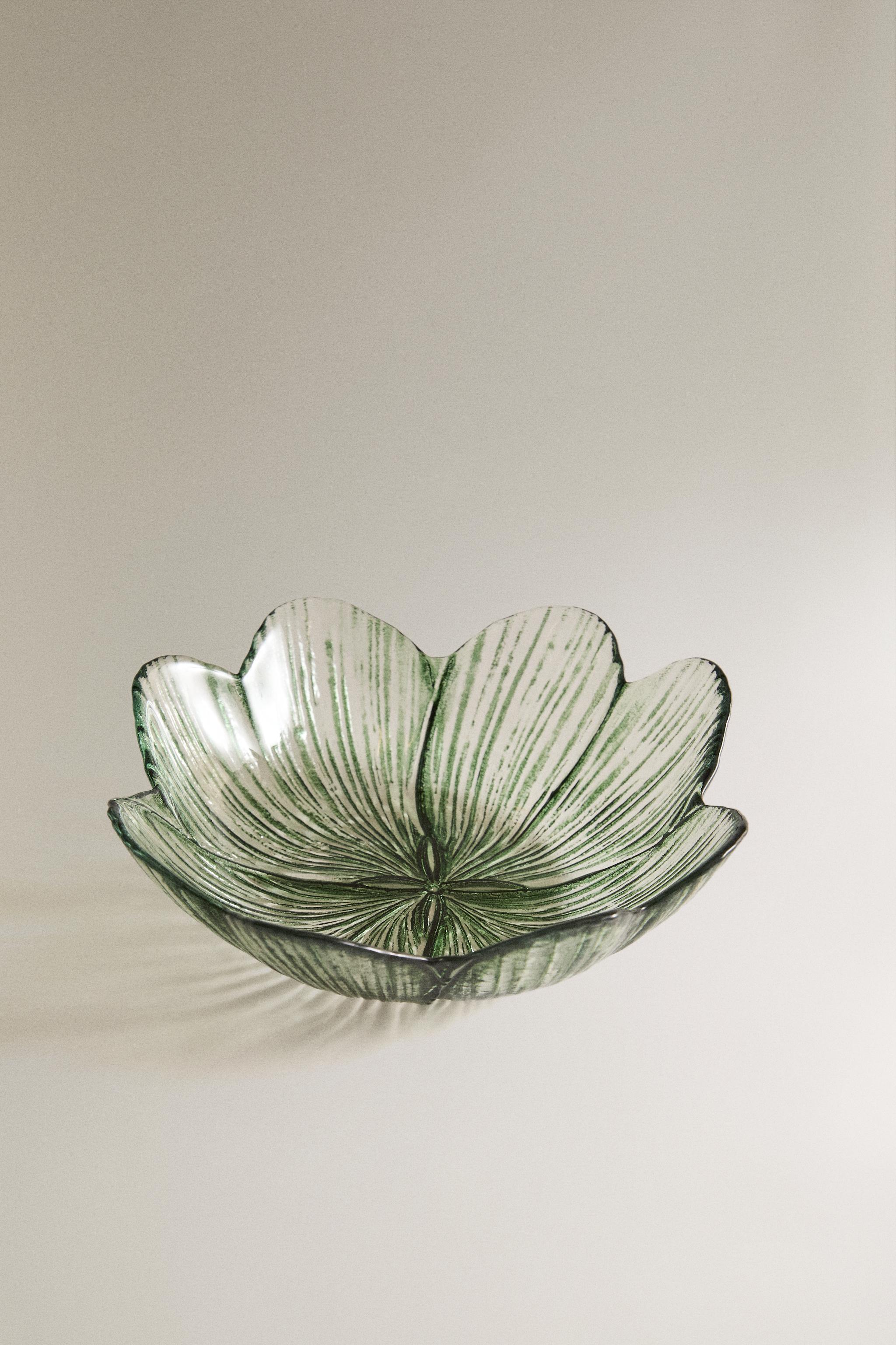 CLOVER GLASS BOWL — Green