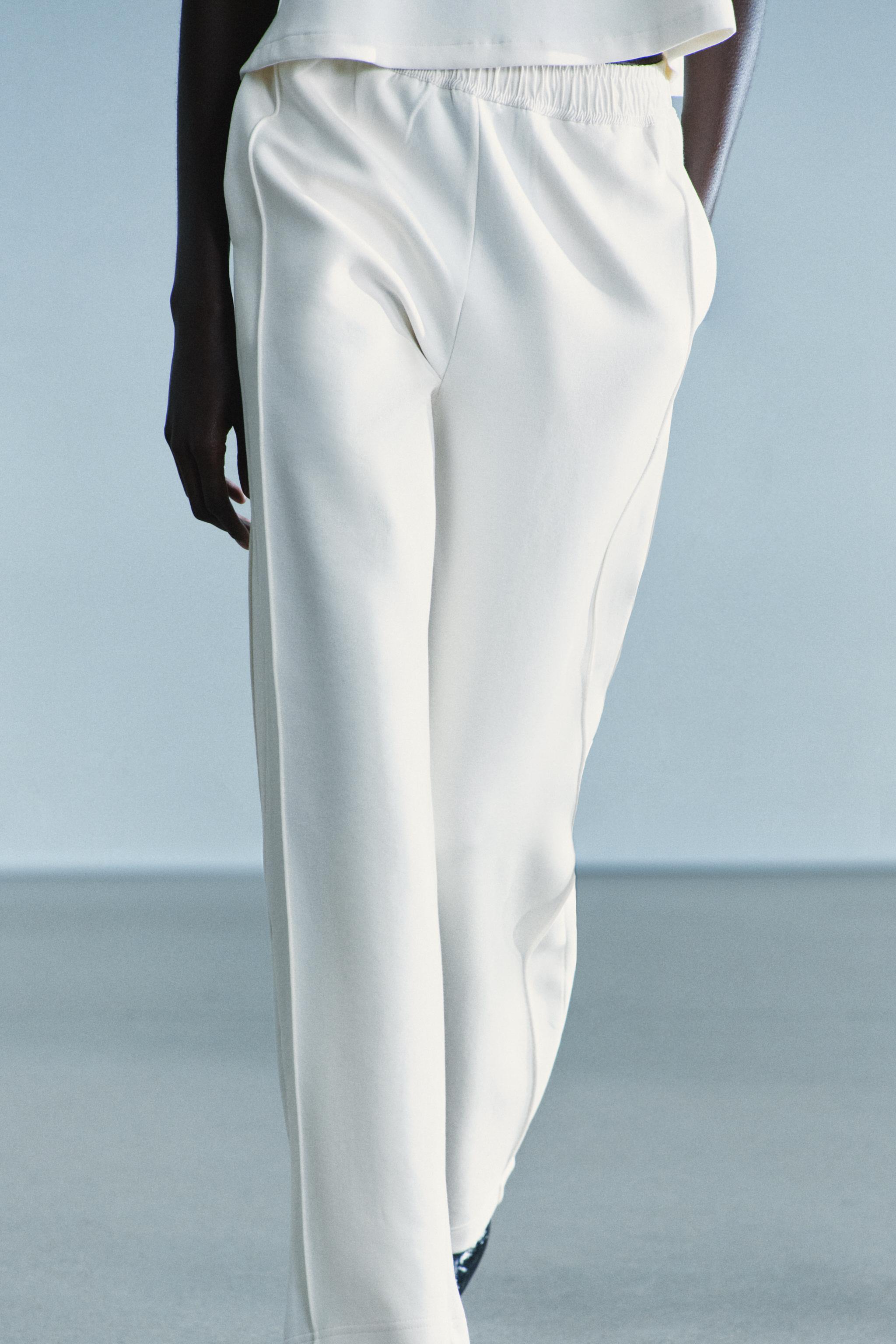 PANTALON DROIT AVEC NERVURE EN INTERLOCK
