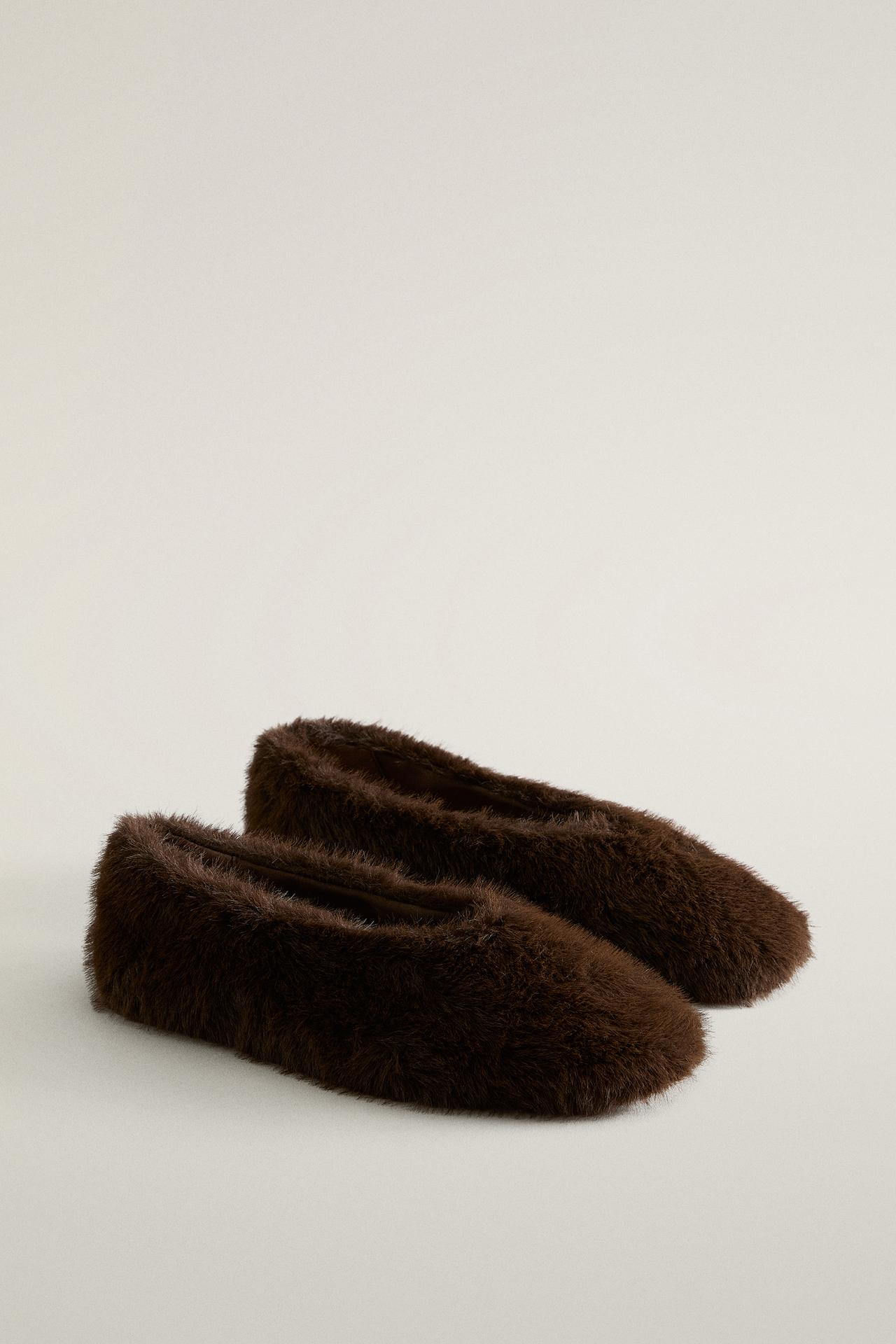 FAUX FUR BALLET FLATS — Brown