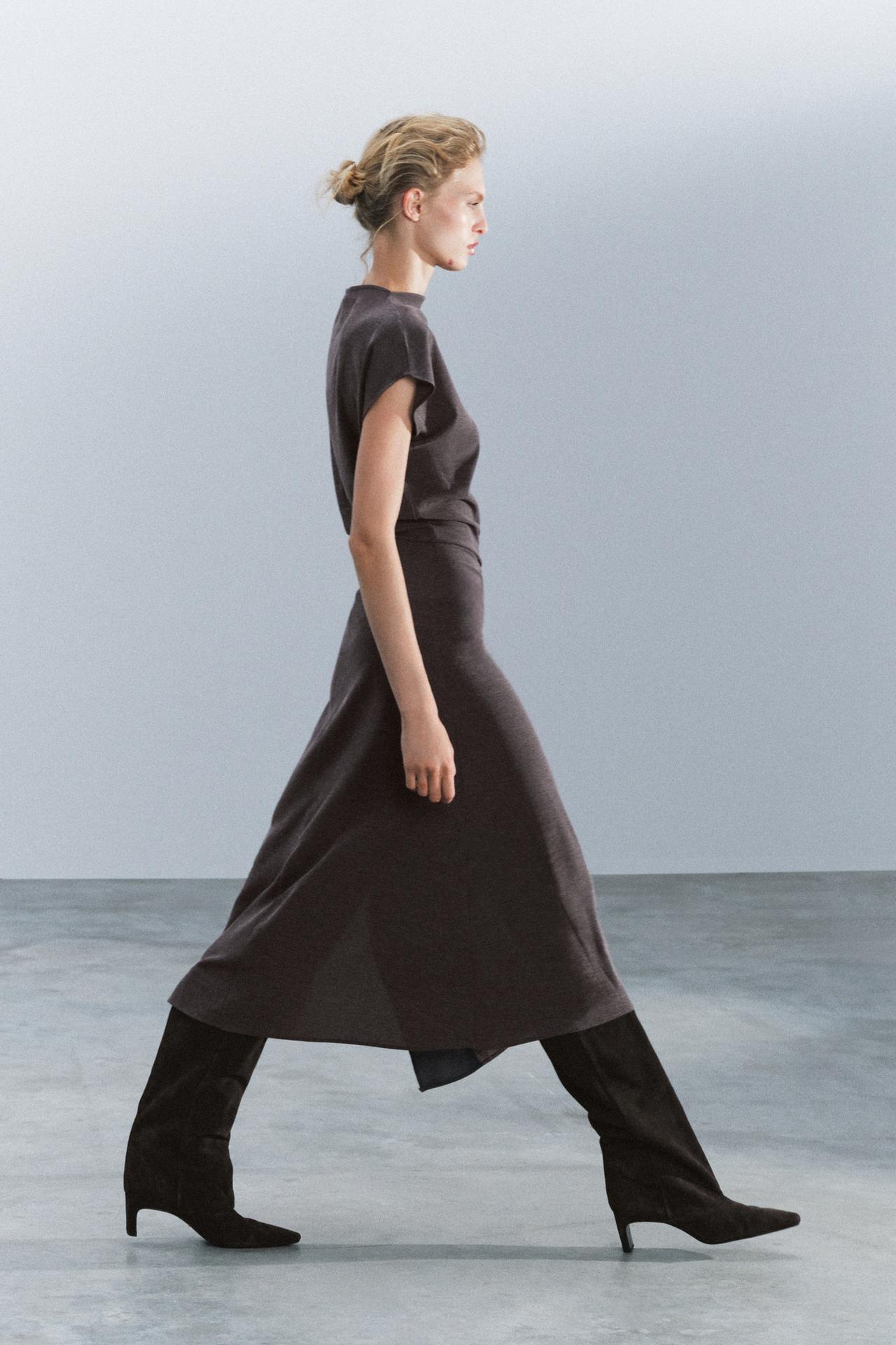 SUEDE HEELED BOOTS — Brown